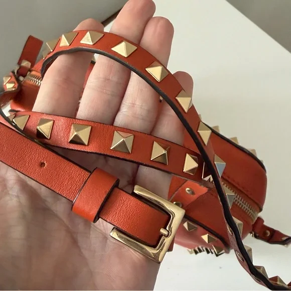 Valentino Garavani Rockstud Camera Crossbody Bag Orange Leather Gold Studs - Picture 16 of 16